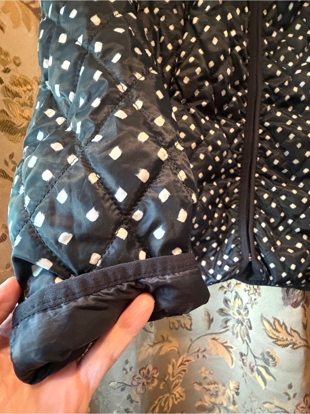Landsend Quilted Pimaloft Black With WhiteDot Print Packable EUC Women’s Medium - Picture 5 of 15